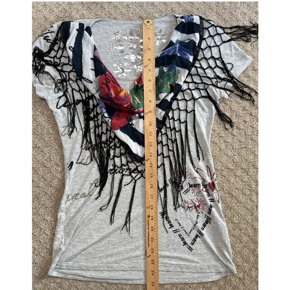 Desigual Scarf Fringe Top Women M Gray Floral Graphic Short Sleeve Excellent - Picture 5 of 10